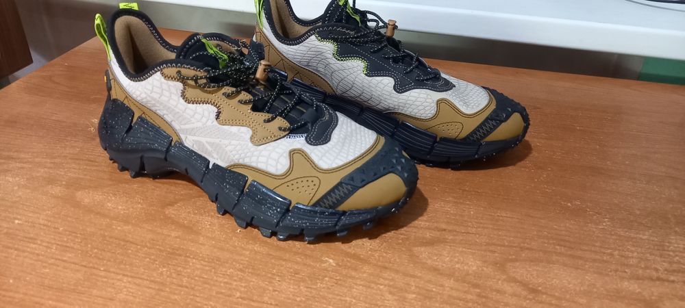 Продам  кроссовки Reebok Kinetica 2