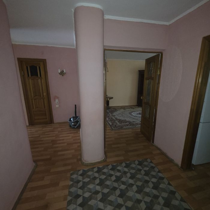 Сдам 3 х комн революция