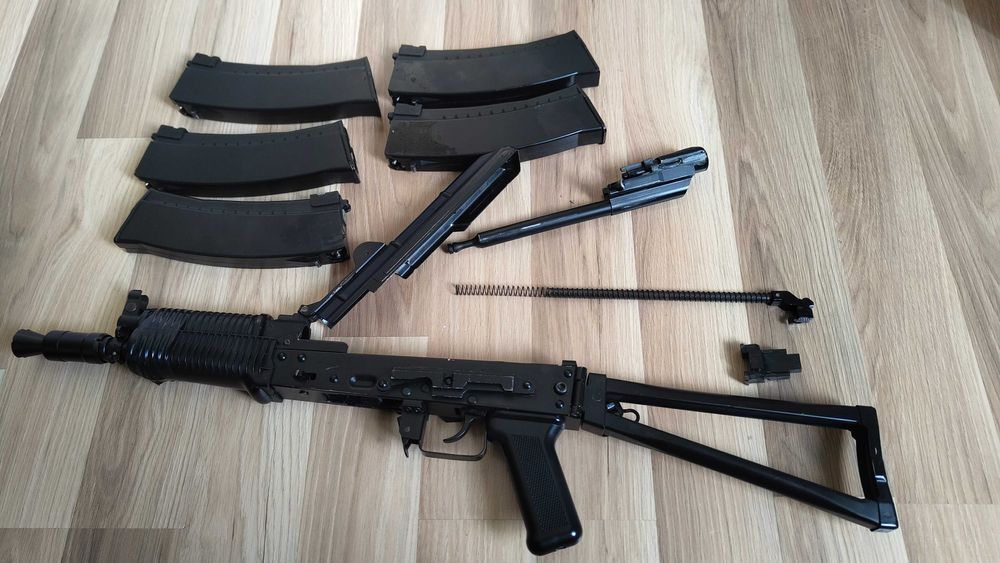 Airsoft ak 74u gbb