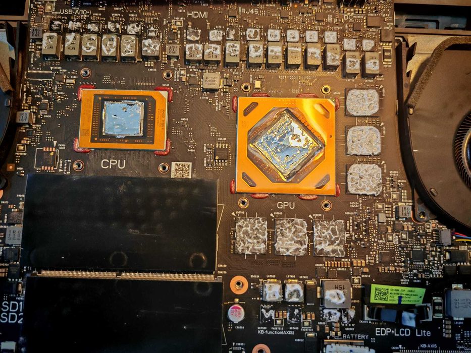 Service IT Oradea – Apple, laptopuri, calculatoare și PC-uri custom