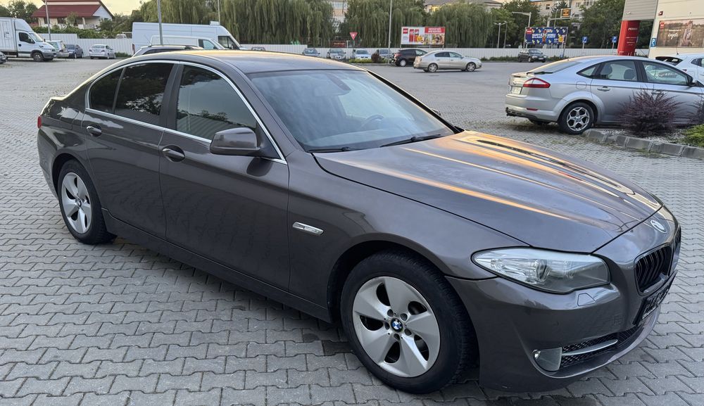 BMW 5 Series 2012 — imagine 5