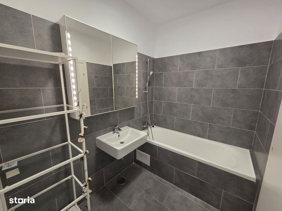 Apartament 3 camere l 81mp l 2 parcari incluse l 195.000euro