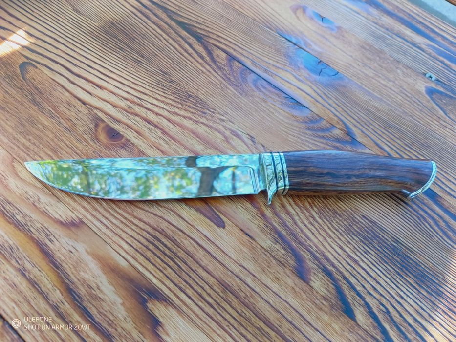 Продавам нож ръчна изработка