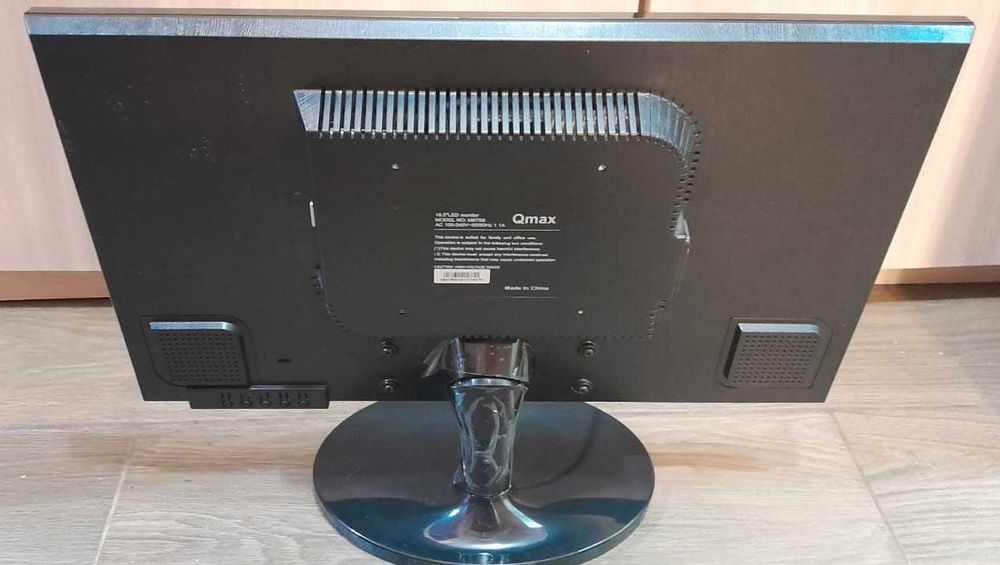 Монитор 18.5" Qmax M975B