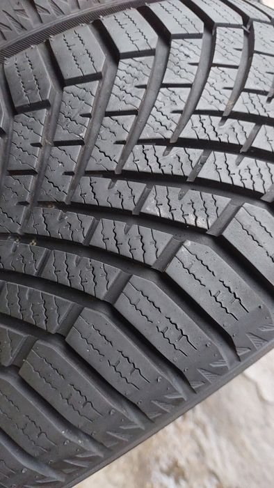 Зимни гуми 205/55/16 Yokohama BluEarth Winter 2 броя