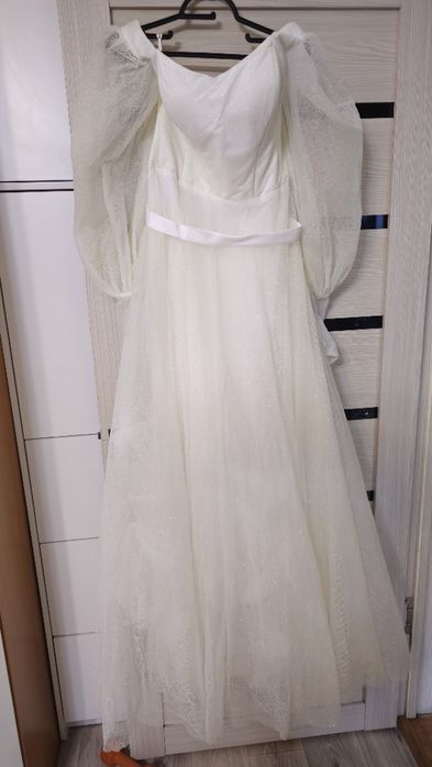 Платье белое женское