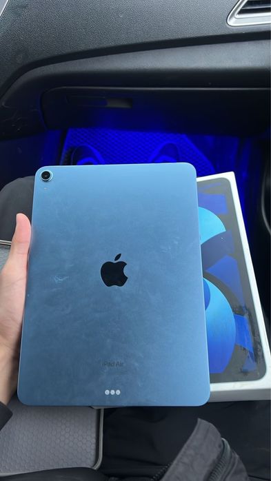 iPAD AIR 5Th Generation (Wi-Fi)