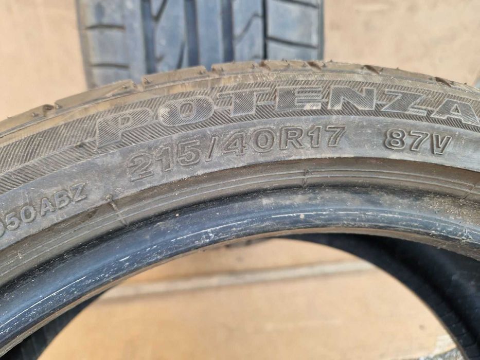 2 Bridgestone R17 215/40 Летни гуми  DOT0118