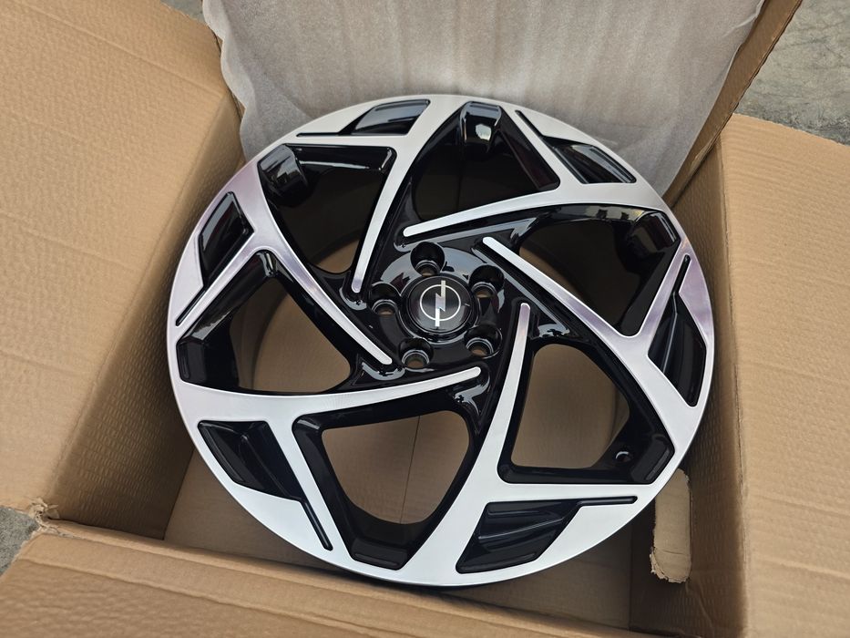 Jante de aliaj pentru opel astra pe 17  5x105 marca rc wheels model 175