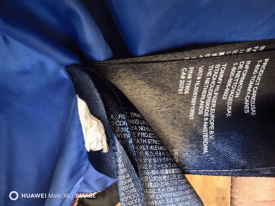 Vesta ORIGINALA  de iarna cu gluga  Tommy Hilfiger