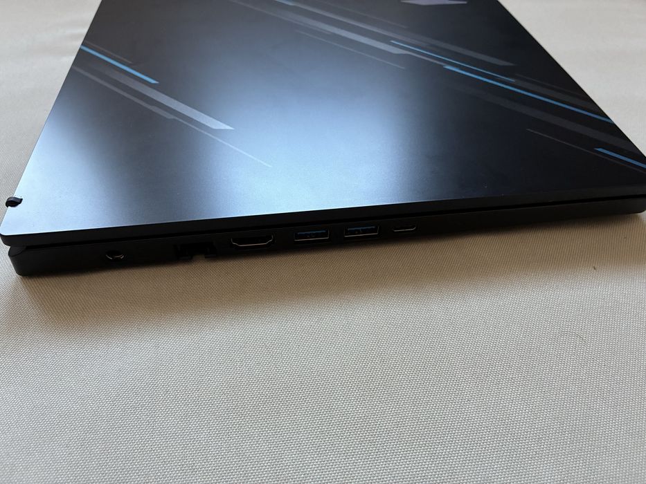 Acer Nitro V15 | RTX 4050 | i5 13th Gen | 1.5TB SSD | 16GB RAM | Cutie