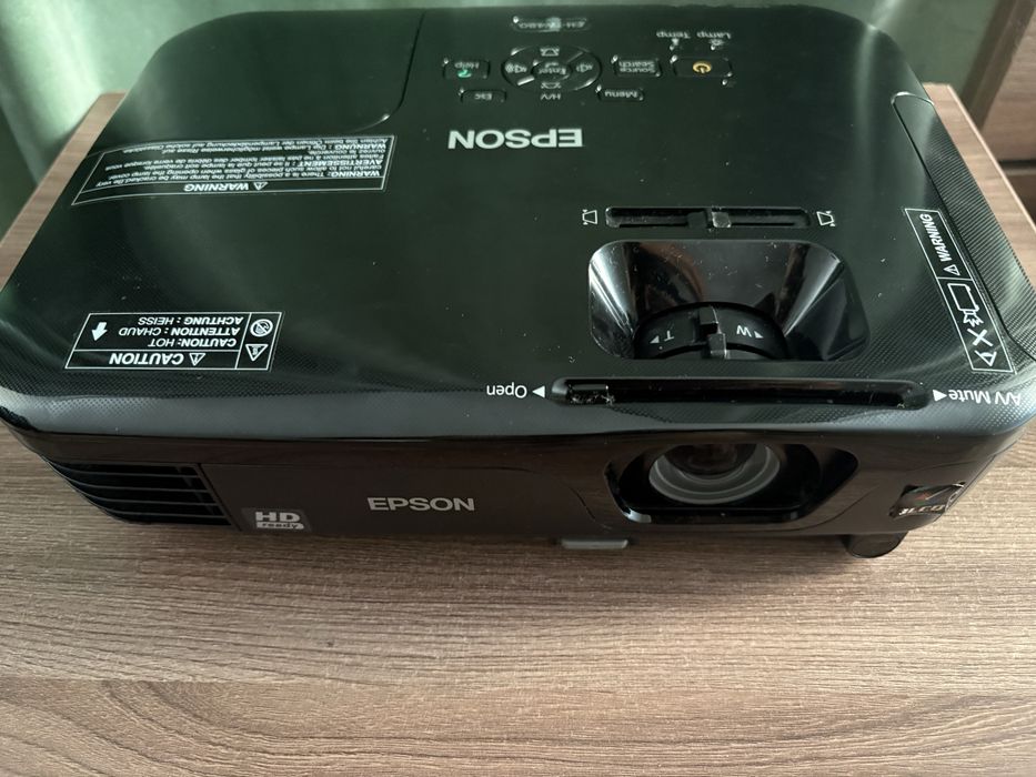 LCD проектор Epson EH-TW480