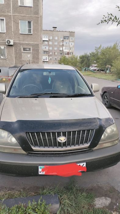 Продам Toyota Harrier