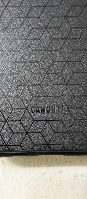 Продам чехол на Tecno Camon 17, новый