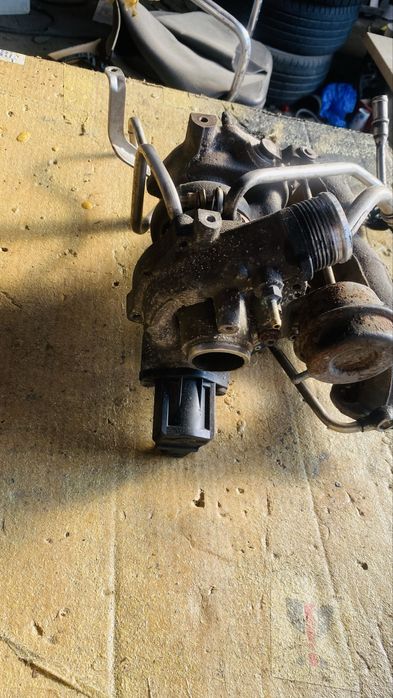 Продавам турбо пасат 6 1.4 бензин метан 150 коня