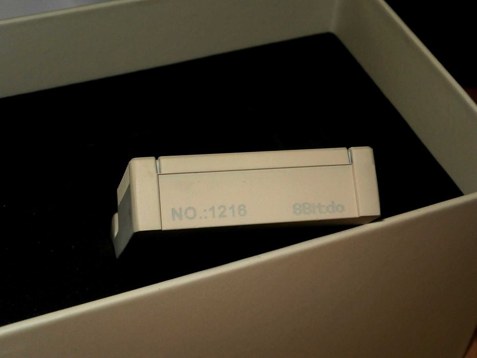 8Bitdo AP40 Apple 40th Anniversary Bluetooth Game Pad de colectie