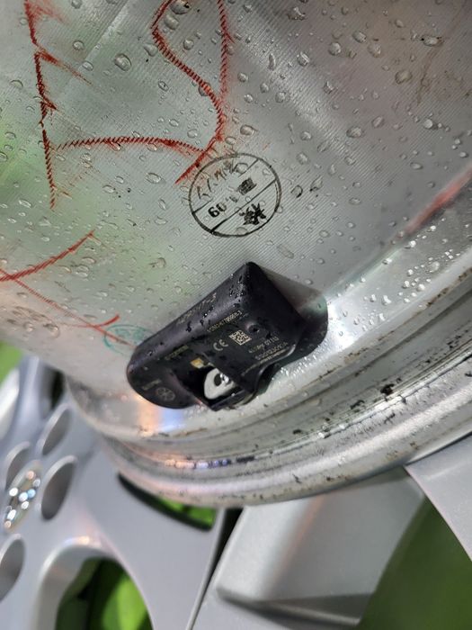 18 5x114.3 Mazda лети джанти 5х114.3 мазда