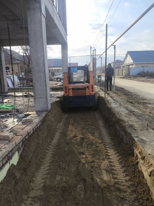 Услуги мини погрузчика.