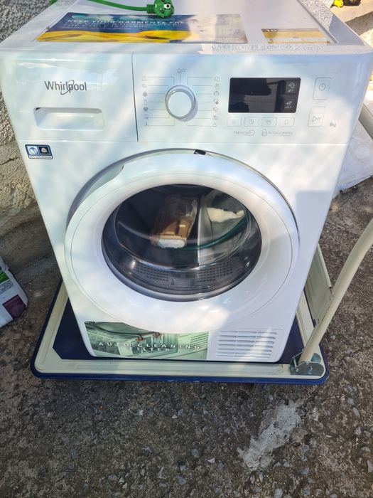 Продавам сушилня whirlpool FT M11 82Y