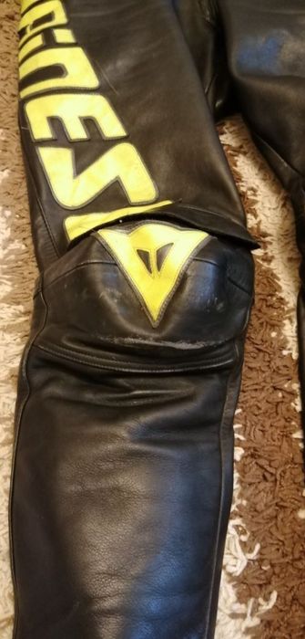 Costumul moto piele Dainese