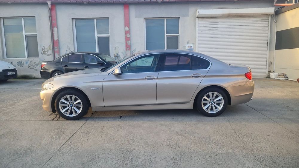 BMW Seria 5 Proprietar vand bmw f10 520d automat