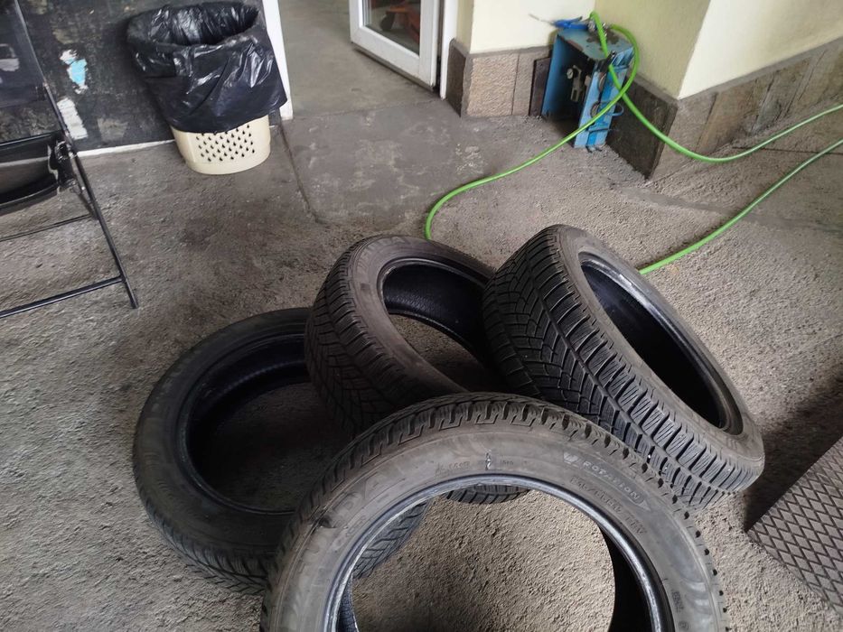 Зимни гуми 215/55/17