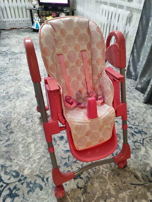 Продам стульчик для кормления