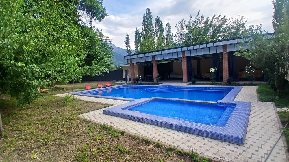 Dacha Brichmullada oila va ulfatlar uchun