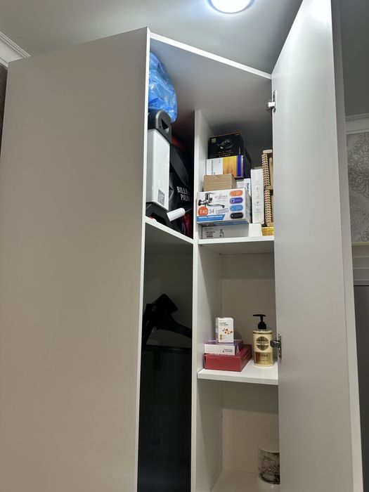 Продам шкаф угловой