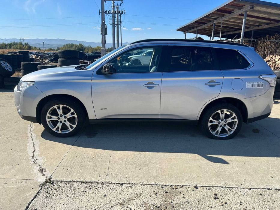 Usa stanga dreapta fata spate Mitsubishi Outlander 3 2.2 D 2013