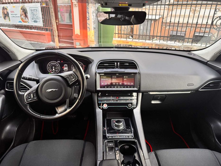 Jaguar F-Pace 20d AWD Prestige