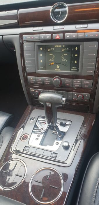 ***НА ЧАСТИ*** Продавам VW Phaeton Long 4.2 i 335кс, 2007г