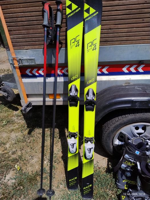 Schiuri de coborâre pentru copii Fischer RC4 Race Jr Jrs (130)