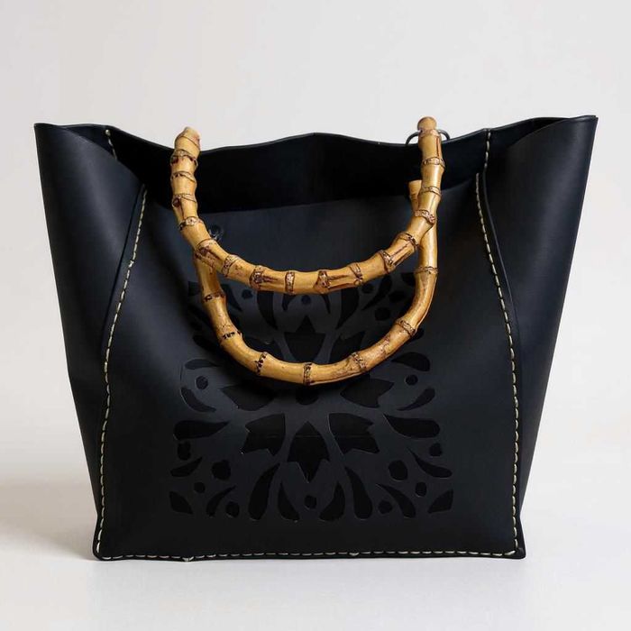 Луксозна чанта от естествени материали