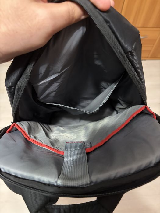 Rucsac laptop căptușit – stare foarte bună