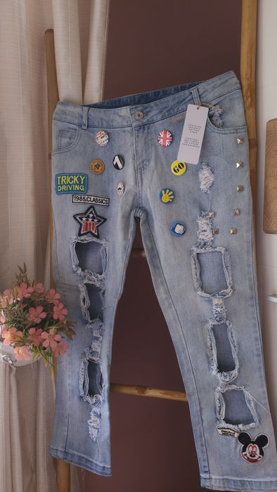 Дънки на марката Guess нови