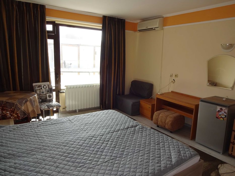 Дава се под наем Едностаен апартамент в Варна, Левски - 28 кв.м за 178.5 € - Снимка #1