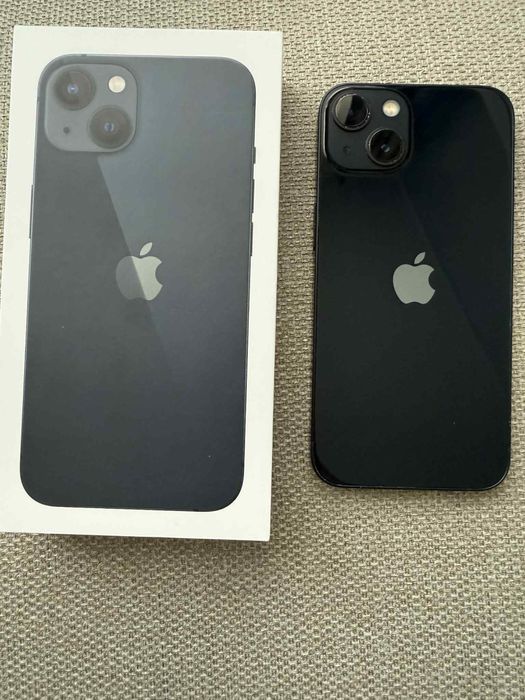 Iphone 13, Midnight, 128 GB, baterie 89%.