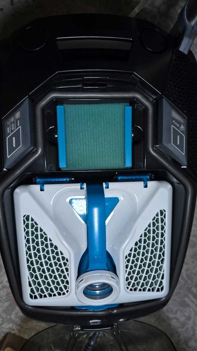 Thomas DryBox Amfibia Pet — моющий пылесос