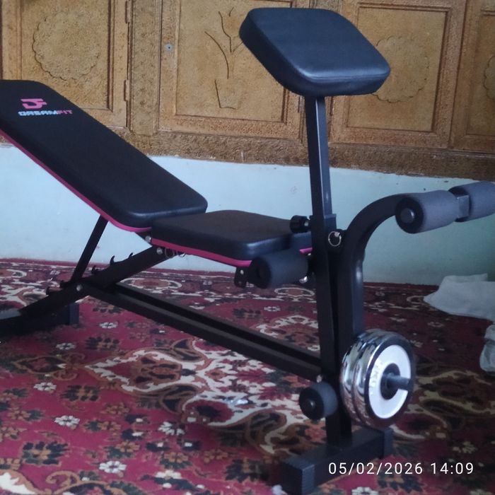 Trenajor stol va shtangalar toʻplami