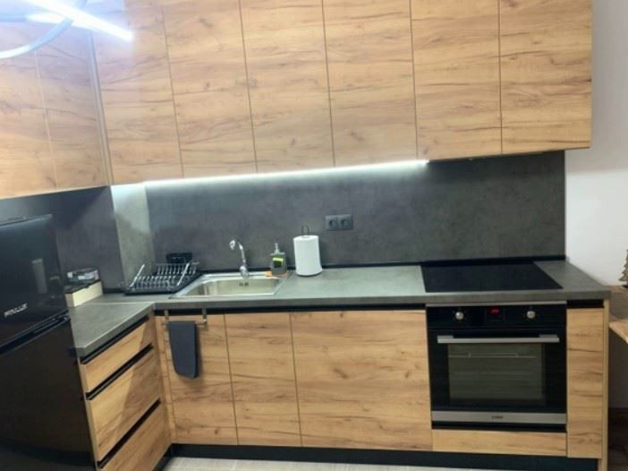 Дава се под наем Едностаен апартамент в София, Център - 52 кв.м за 746.64 € - Снимка #2