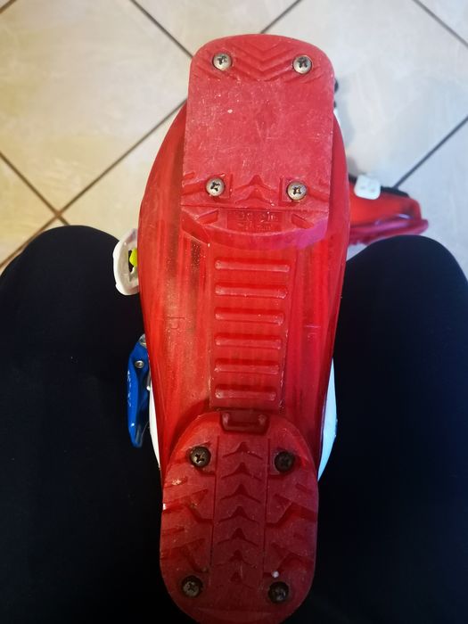 Комплект детски карвинг ски Atomic с обувки Nordica