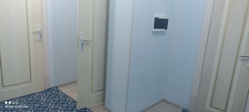 Qarshi markazida 1 xonali kvartira uzoq muddatga ijaraga beriladi.