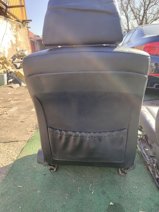 Продам передние сиденья BMW E60.