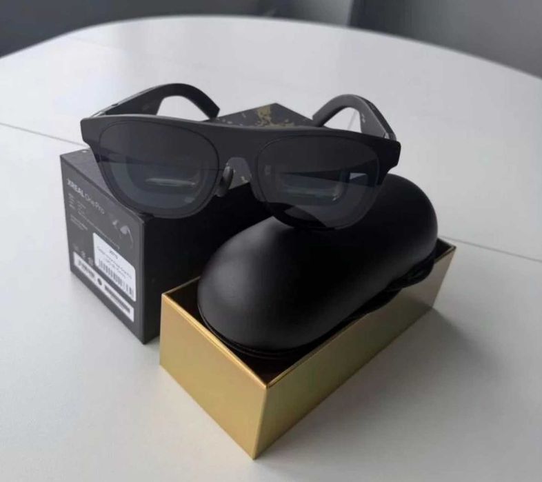 Очки Xreal One Pro