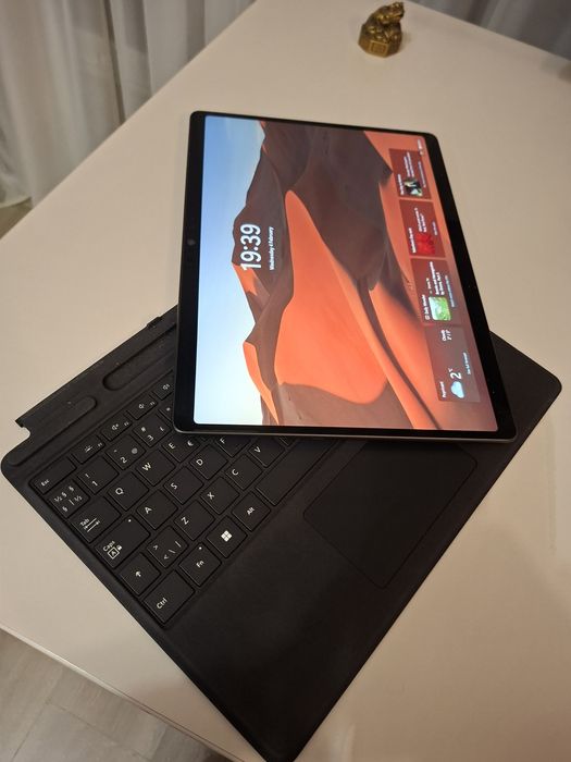 Surface Pro 10  Ultra 5, 16Gb, 256Ssd