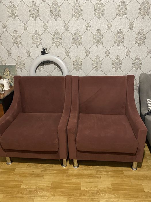 Продам два кресла