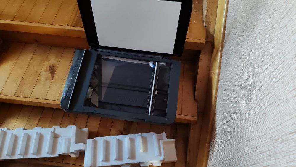 Принтер, плюс бумага для печати