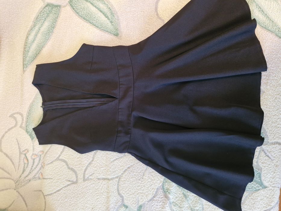 Продам вещи на девочку, примерно на 10 лет.