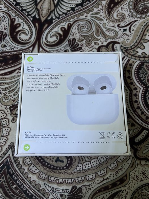Продаю новый AirPods 3
